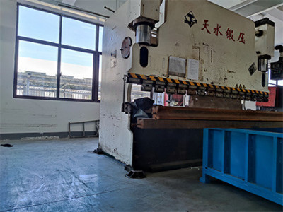 液壓板料折彎機1